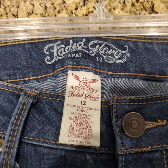 Faded Glory Capri Blue Jeans Womens 12 Stretch Dark Wash - Picture 3 of 4